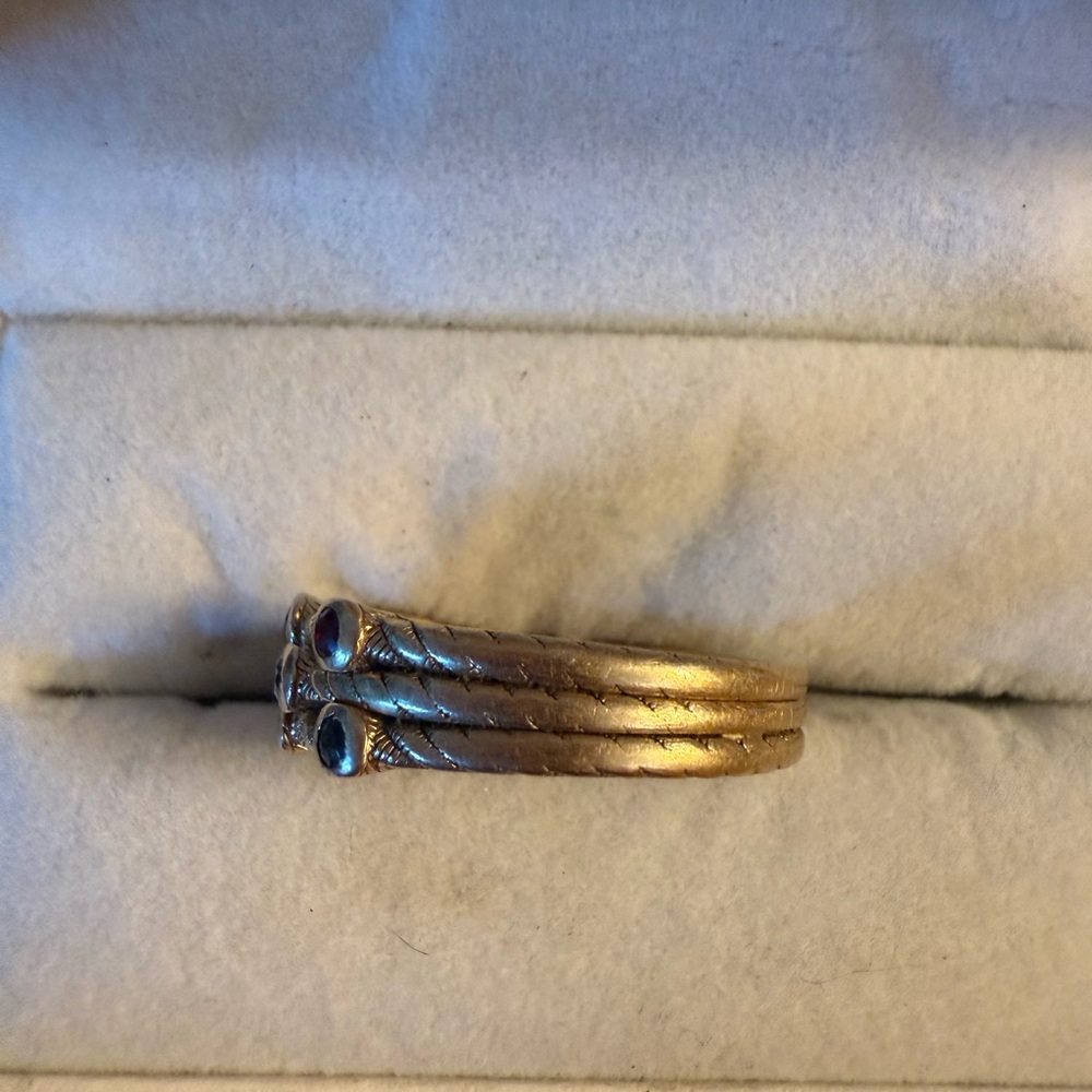 Judith Ripka solid Gold bands, genuine sapphire, ruby & diamond ring - Picture 4 of 5
